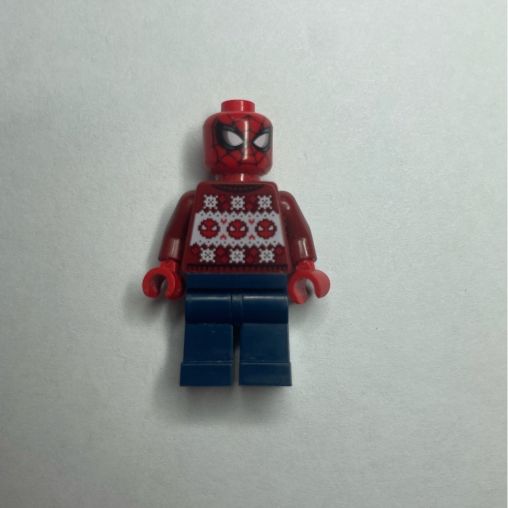 Lego Spider-Man 76267 Christmas Sweater Avengers Super Heroes Minifigure